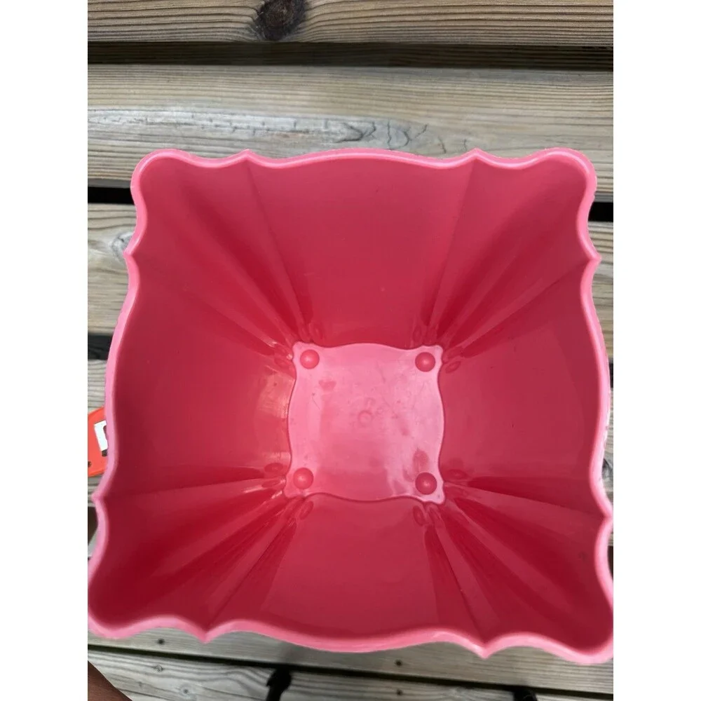 Vintage Schwarz Bros Plastics Wastebasket Pink White Raised Flowe MCM 1950s 8x10